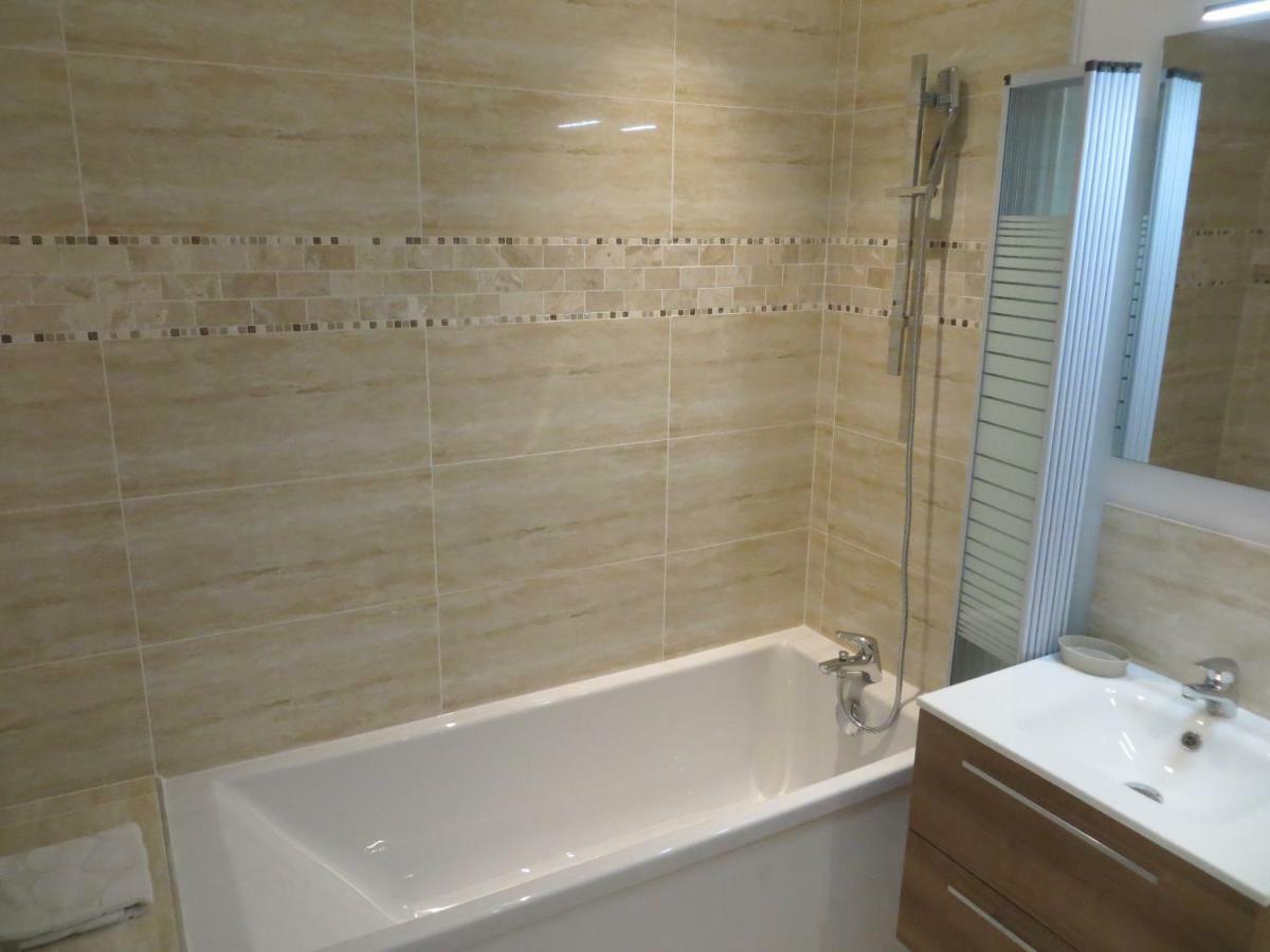 Domaine De Christin Studios-Hotel Жуна Экстерьер фото